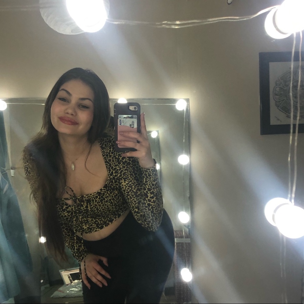 Meet your Posher, Sara